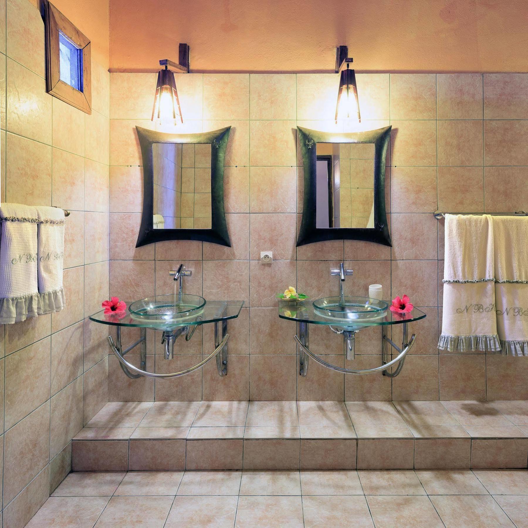 Ambaro Nosy Be Hotel & Spa מראה חיצוני תמונה